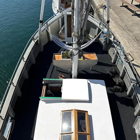 Varra Water - Unique Boat - Bornholm - Fjaelstavn 船上ホテル Neksø